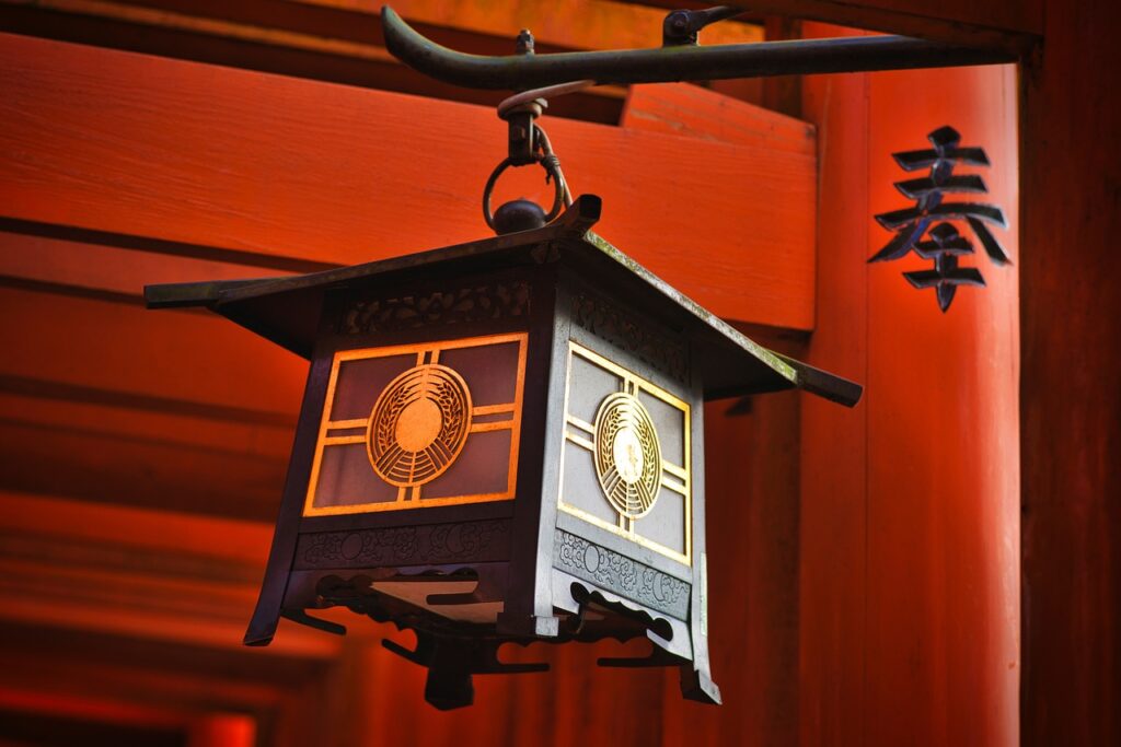 japanese lantern, shinto, japanese shrine-5568727.jpg